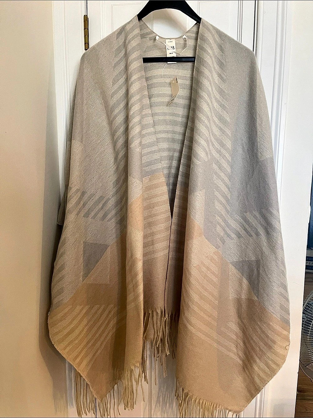 a.n.a Color Block Fringe Wrap Beige & Gray NWT